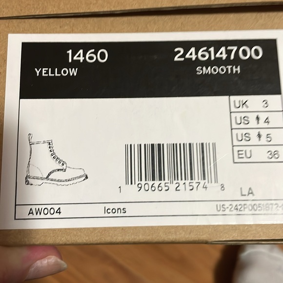 Dr. Martens AirWair Women’s Size 5 -  #1460 Yellow - NWT - Picture 4 of 4